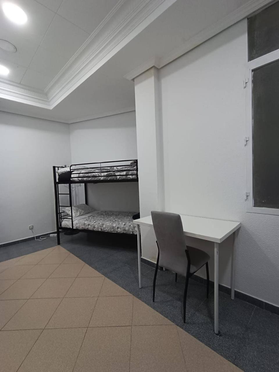 La Latina Guest house