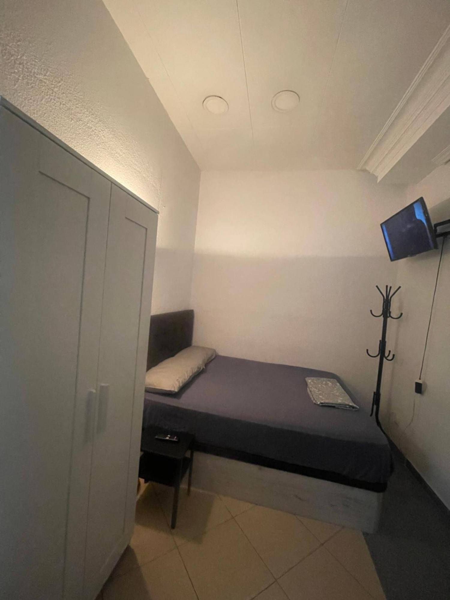 La Latina Guest house